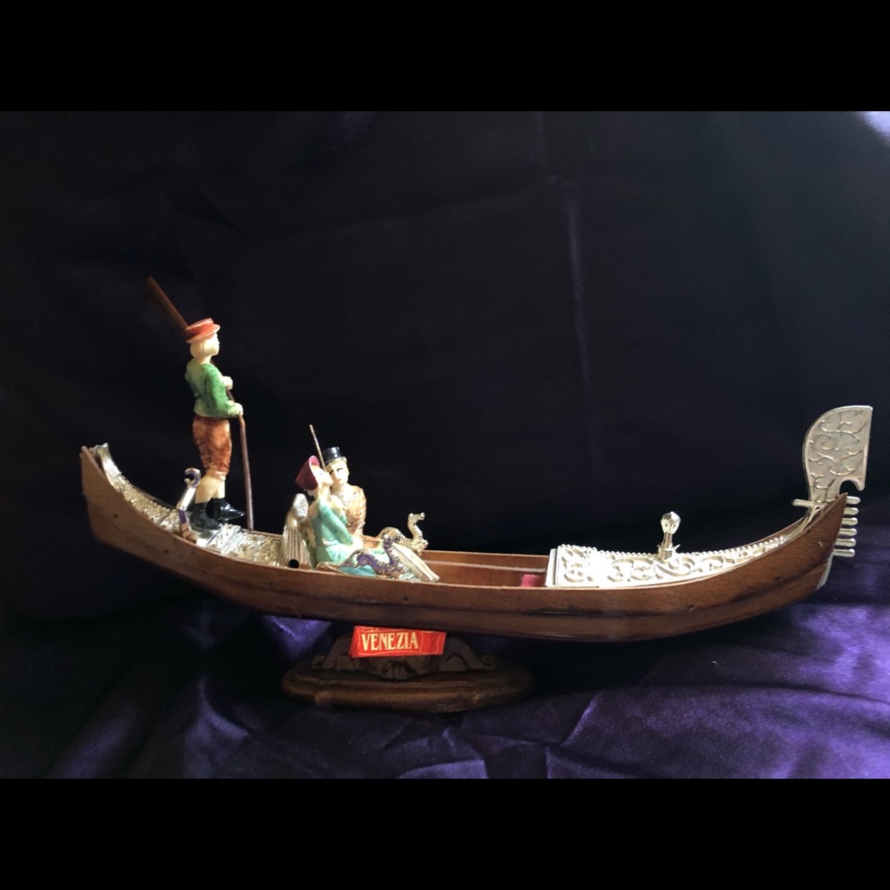 Handmade boat from Venezia